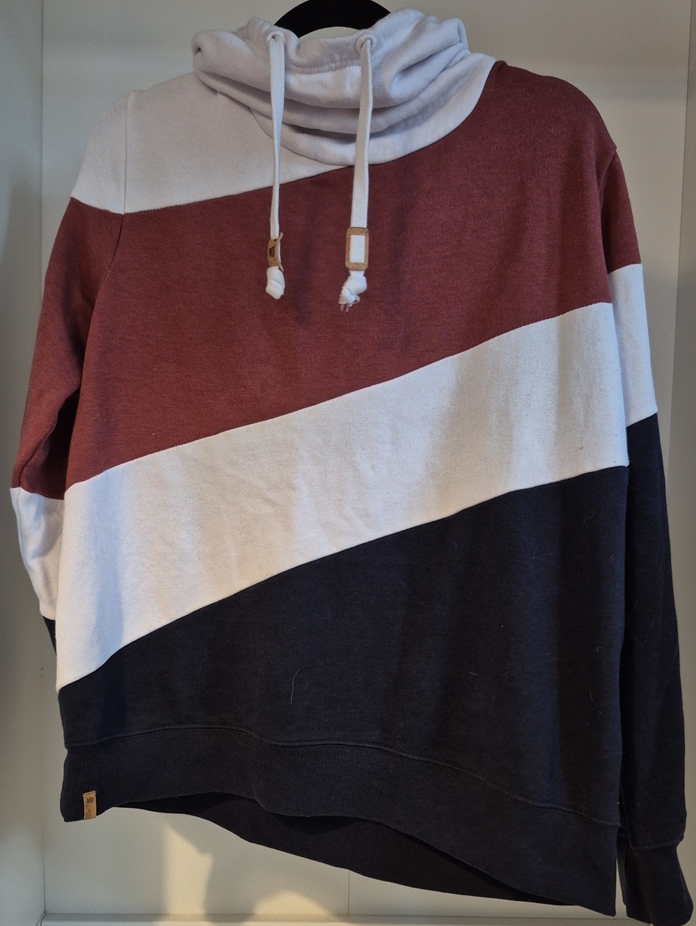 tentree Colorblock Cowl Neck Sweatshirt in Rust, White, Black